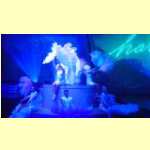 entertain18210.jpg